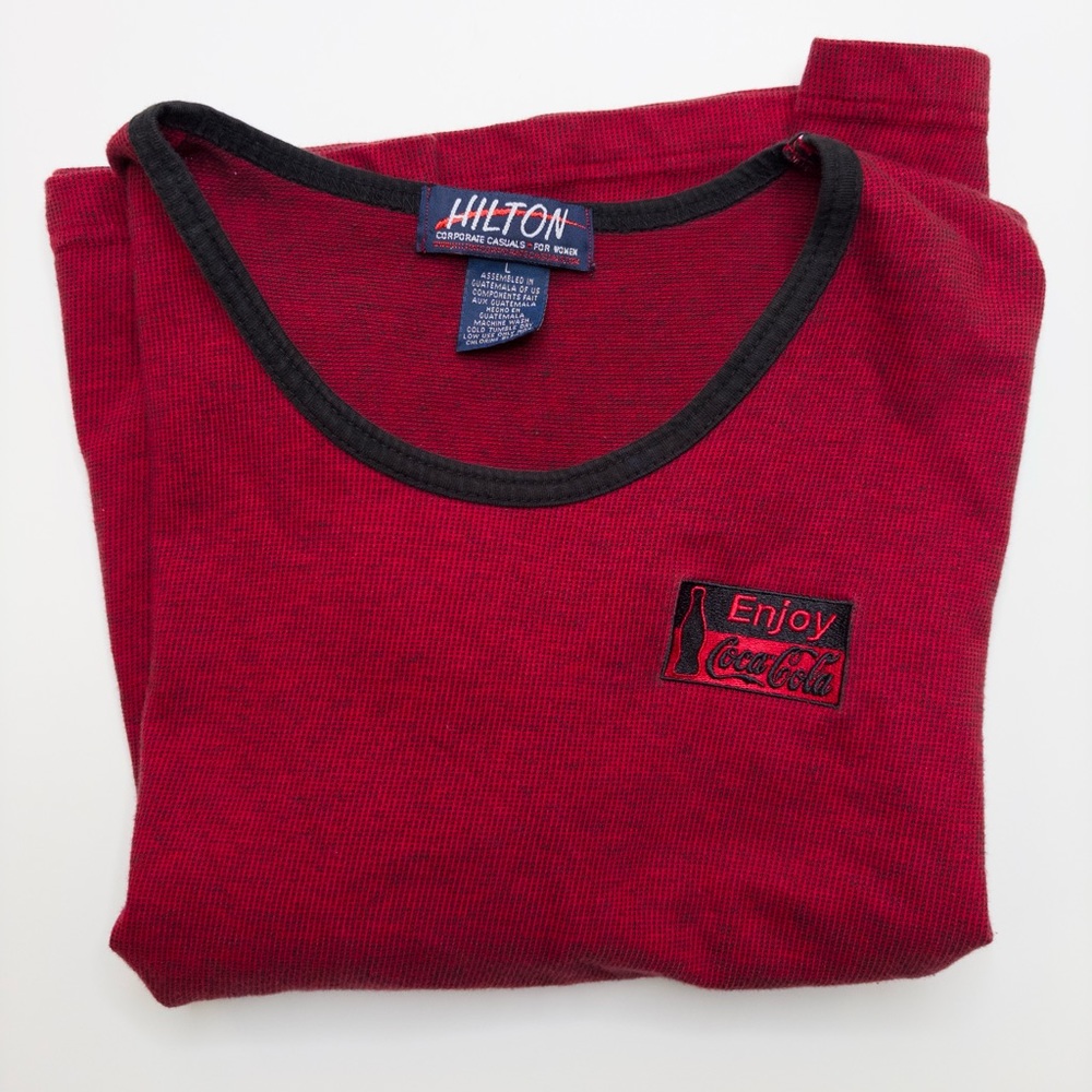 Vintage Hilton Corporate Casuals Coca Cola Boxy Women’s Tshirt Size Large